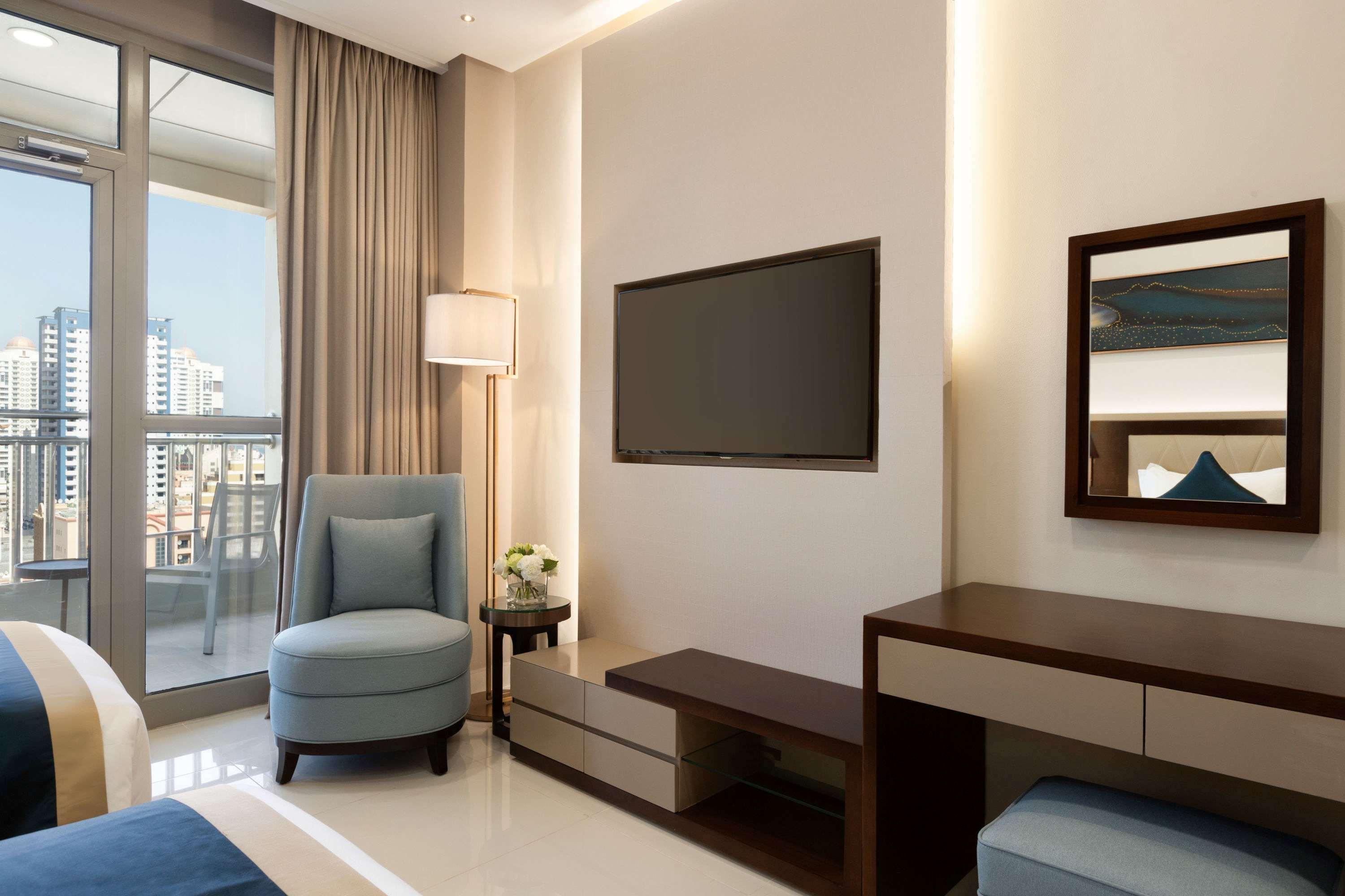 Wyndham Garden Manama Hotel Exterior photo