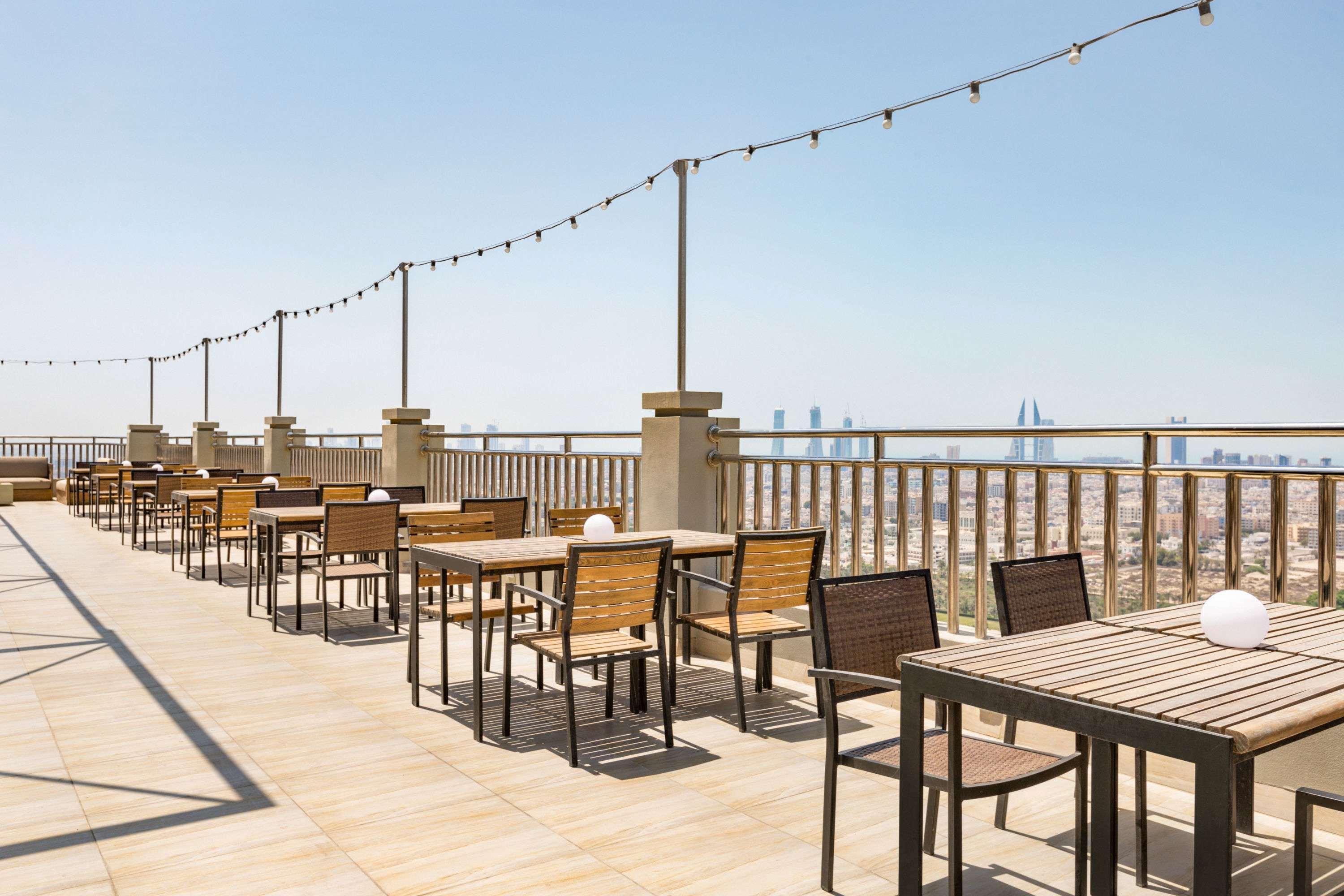 Wyndham Garden Manama Hotel Exterior photo