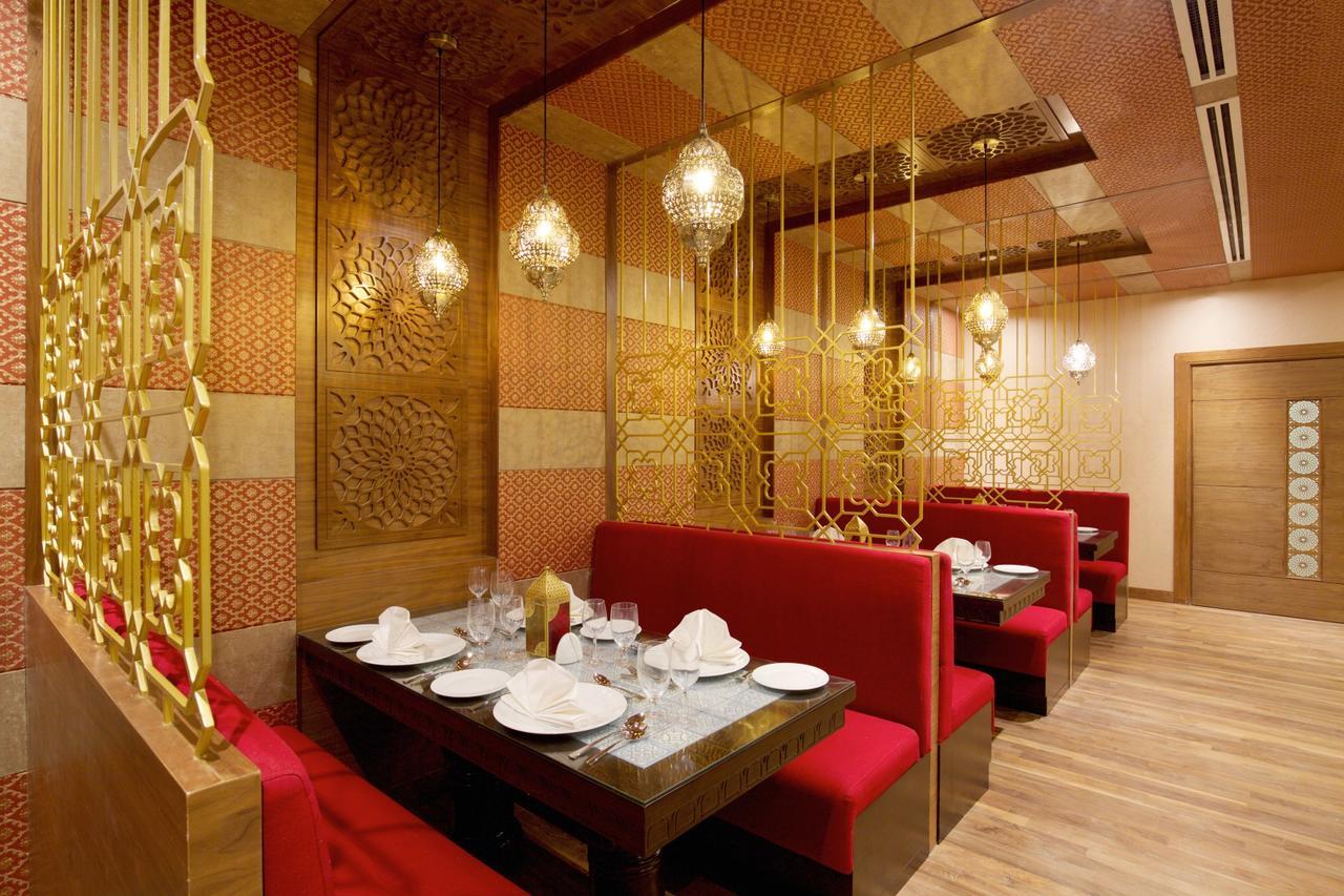 Wyndham Garden Manama Hotel Exterior photo